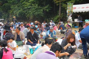 森の昼食会